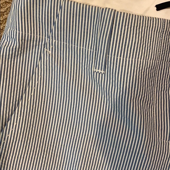 ELIE TAHARI SEERSUCKER BLUE & WHITE SLACKS - Picture 7 of 10